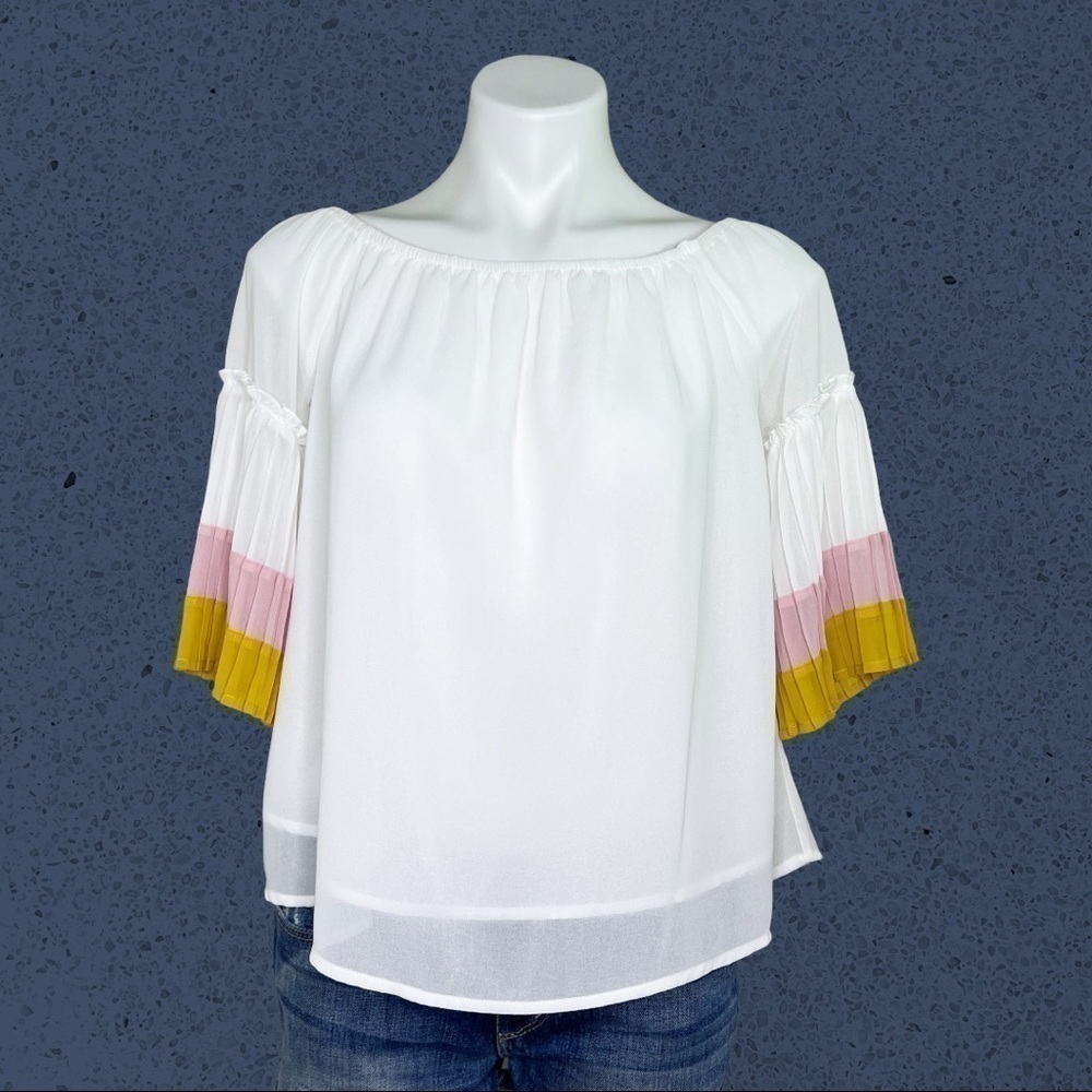 NWT Blushing Heart Off The Shoulder Sheer Bell Sleeve Top Blouse Medium